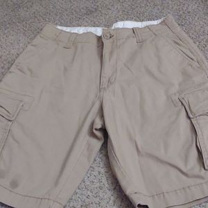 Men's Old Navy cargo shorts size 32